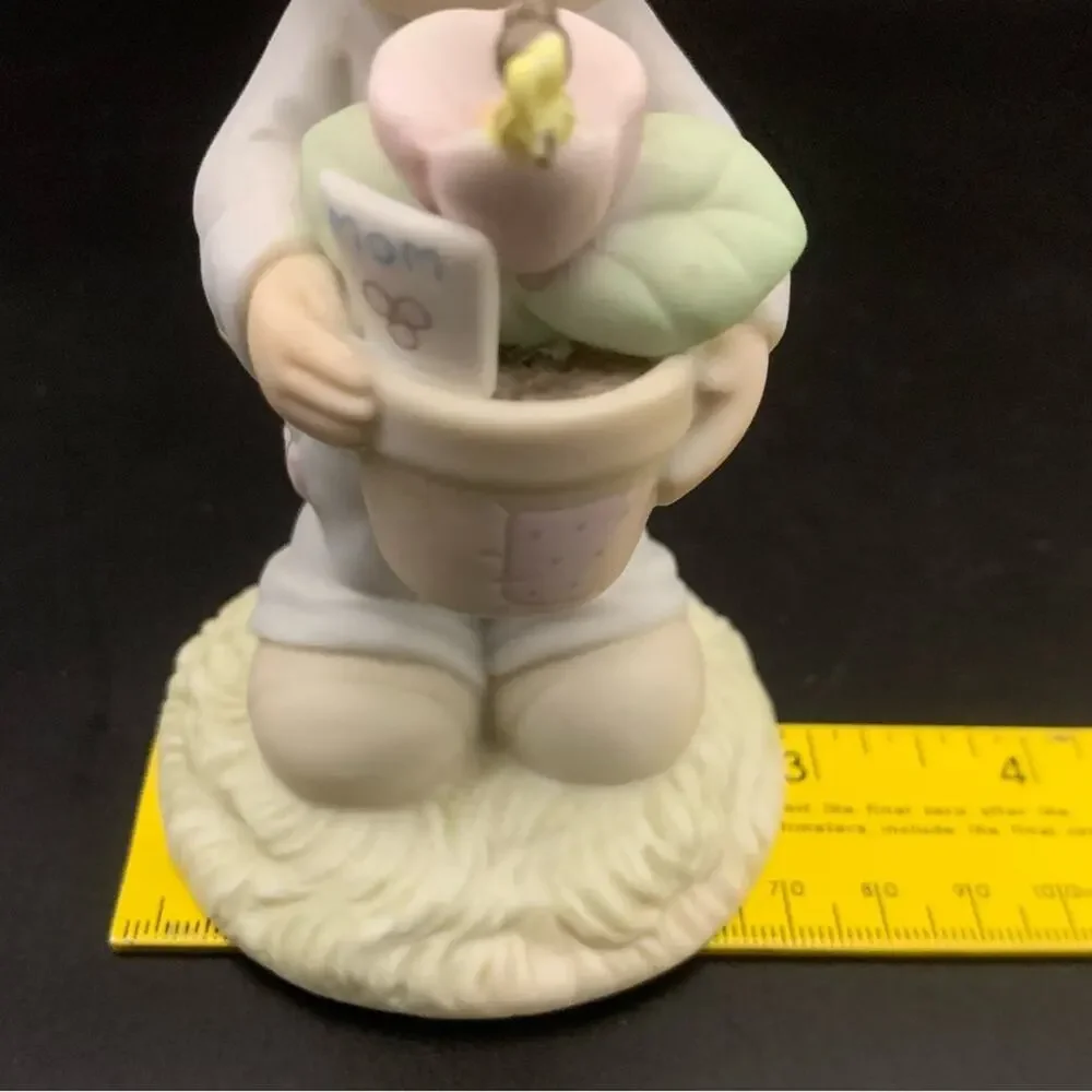 1990 Precious Moments Figurine